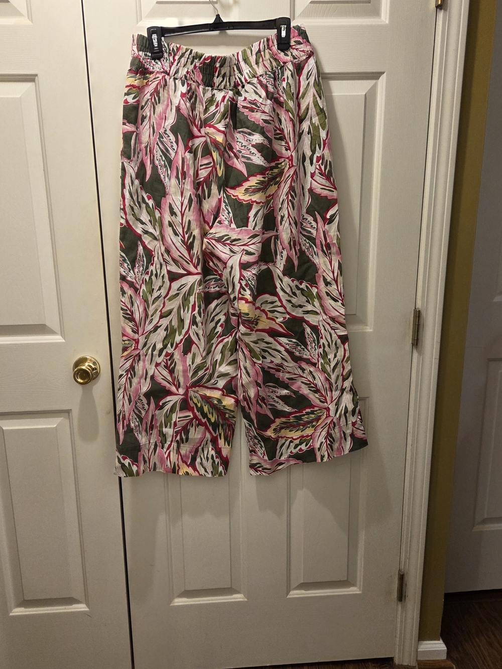 LOFT Wide-Leg Tropical Leaf Print Pants - Pink, Green & Yellow - Picture 2 of 4